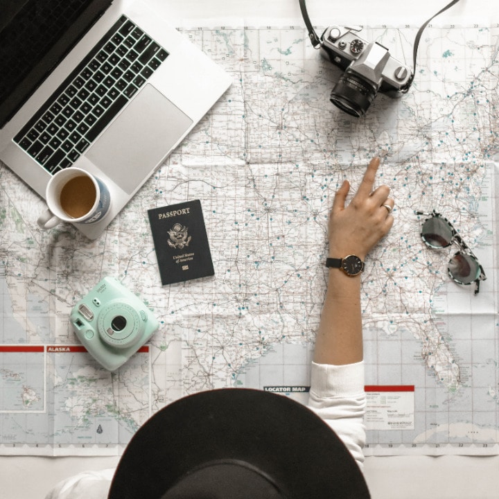 23 Amazing Travel Jobs & How To Get Them